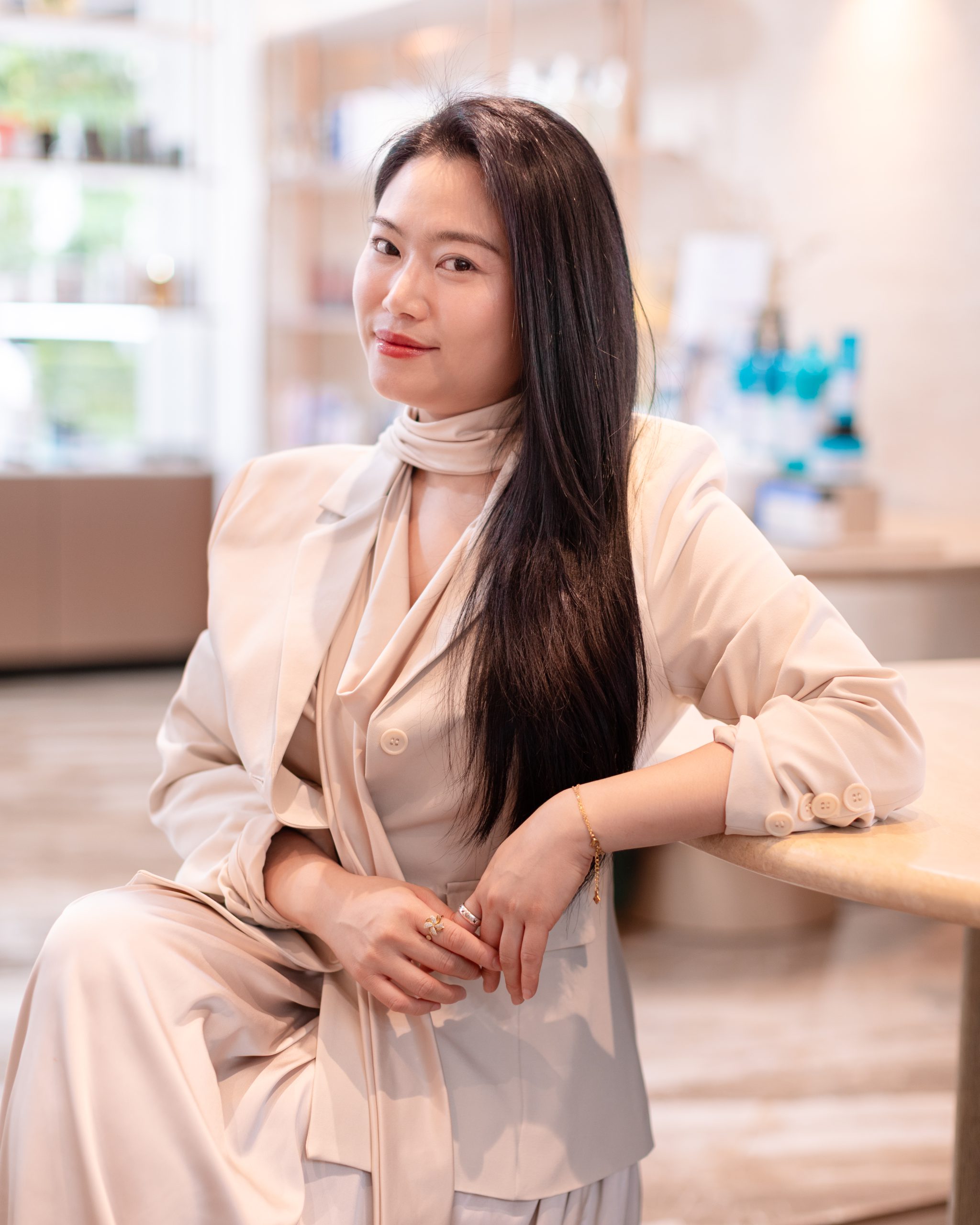 บริการดีท็อกซ์ผมและหนังศีรษะ ที่ Take Care Salon Of Beauty สุขุมวิท 35