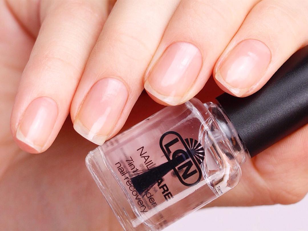 บำรุงเล็บLCN WOW Hybrid Gel Polish - ยาทาเล็บไม่ต้องอบ HEMA-Free